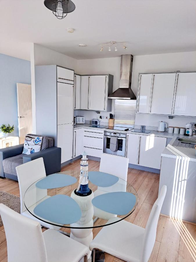 Coastal Apartment With Beach On Your Doorstep! Llanelli Extérieur photo